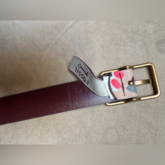 Fossil Faux Leather Belt - Picture 3 of 6